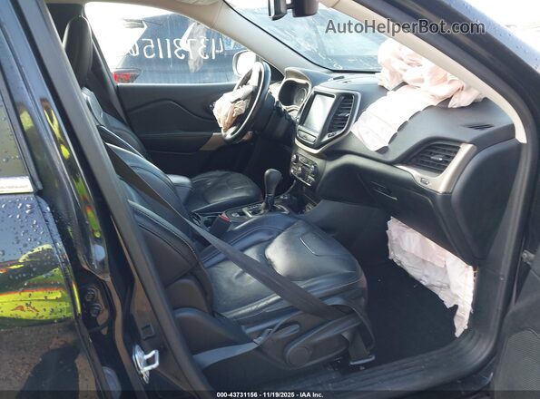 1C4PJMDX7JD571828 2018 JEEP CHEROKEE Черный Вид салона спереди