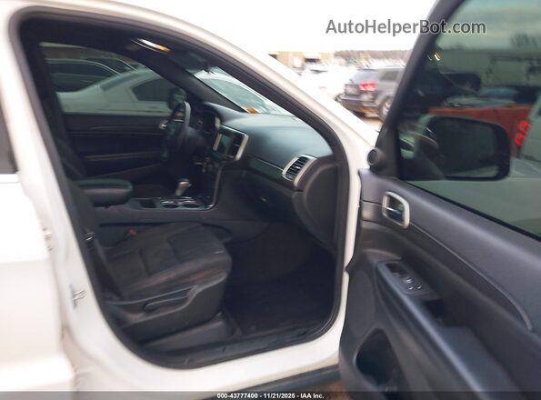 1C4RJEAG6JC323031 2018 JEEP GRAND CHEROKEE White Widok wnętrza z przodu