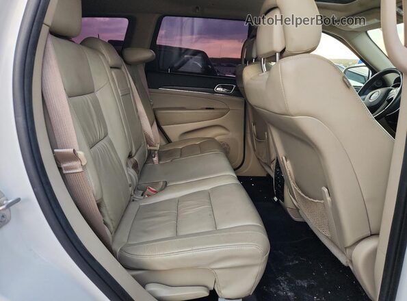 1C4RJEBG1GC392734 2016 JEEP GRAND White Вид задньої частини салону
