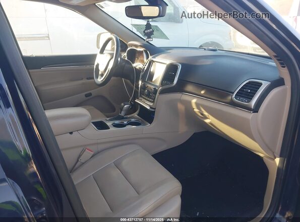 1C4RJEBG8HC617877 2017 JEEP GRAND CHEROKEE Blue Front interior view