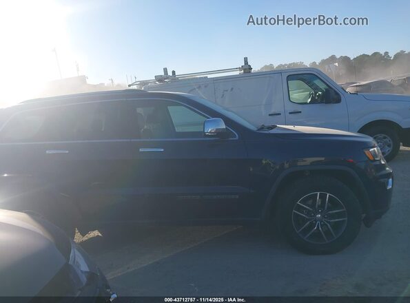 1C4RJEBG8HC617877 2017 JEEP GRAND CHEROKEE Blue Rear interior view