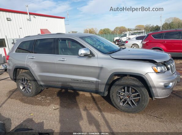 1C4RJFBG2JC244072 2018 JEEP GRAND CHEROKEE Silver 