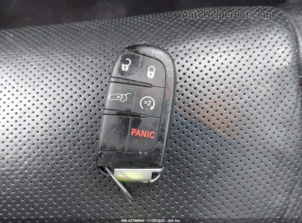 1C4RJFBG2LC120533 2020 JEEP GRAND CHEROKEE Black Widok deski rozdzielczej
