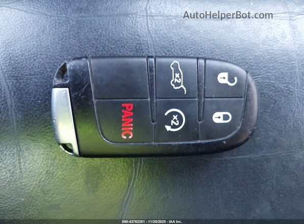 1C4RJFBG2LC236833 2020 JEEP GRAND CHEROKEE Белый Вид панели приборов