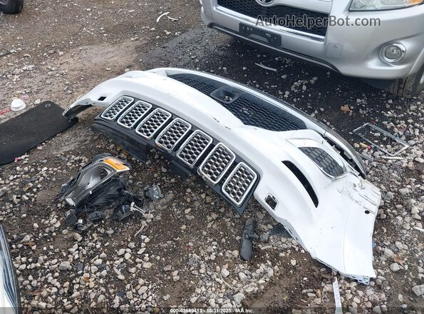 1C4RJFJG2JC165227 2018 JEEP GRAND CHEROKEE White 