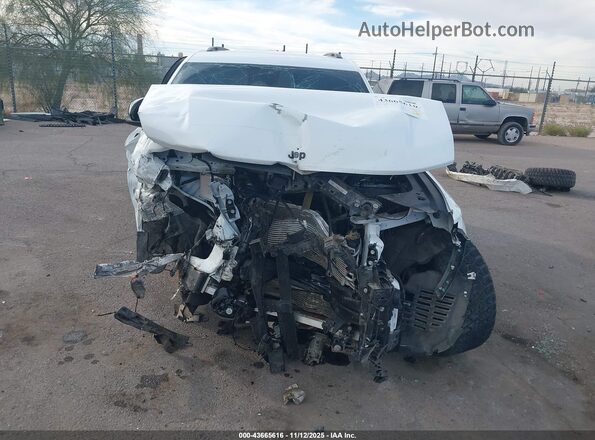 1C4RJHAG2PC536634 2023 JEEP GRAND CHEROKEE White Rear interior view