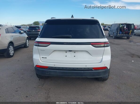 1C4RJHAG2PC536634 2023 JEEP GRAND CHEROKEE White 