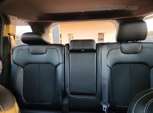 1C4RJHAG5R8570654 2024 JEEP GRAND Black Widok tylnych siedzeń