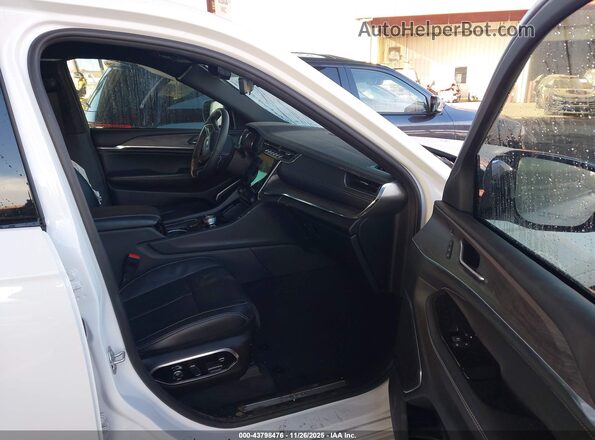 1C4RJHDG8RC247613 2024 JEEP GRAND CHEROKEE Белый Вид салона спереди