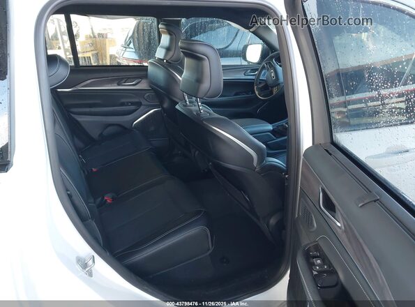 1C4RJHDG8RC247613 2024 JEEP GRAND CHEROKEE Белый Вид наклейки с VIN-кодом