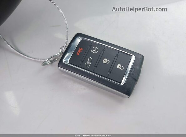 1C4RJJDG5M8199295 2021 JEEP GRAND CHEROKEE L White Vista del salpicadero