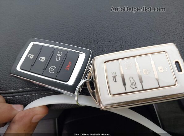 1C4RJKBGXM8111110 2021 JEEP GRAND CHEROKEE L Белый Вид панели приборов