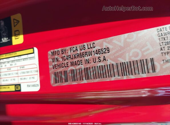 1C4RJXR66RW146529 2024 JEEP WRANGLER Red Շարժիչի բաժամունքի տեսք