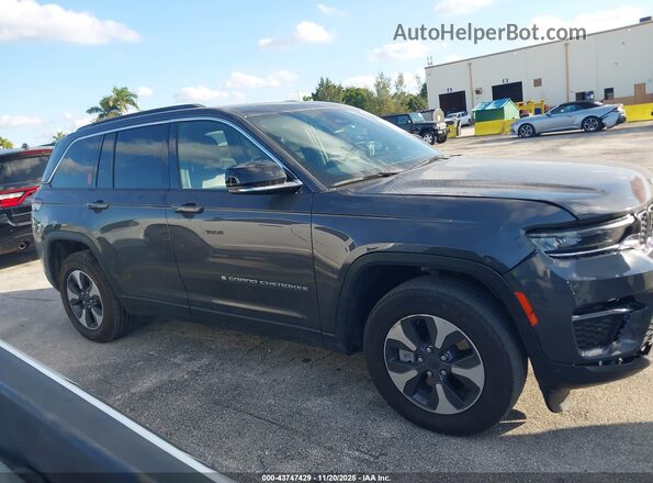 1C4RJYB68RC117647 2024 JEEP GRAND CHEROKEE 4XE Gray Vista interior trasera