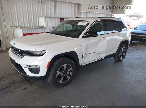 1C4RJYB69PC649812 2023 JEEP GRAND CHEROKEE 4XE Белый Передняя левая четверть