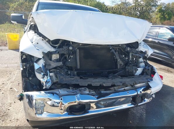 1C6RR7GM6JS228757 2018 RAM 1500 Белый Вид спереди