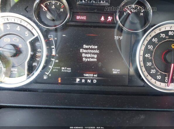 1C6RR7GM6JS228757 2018 RAM 1500 Белый Вид задних сидений
