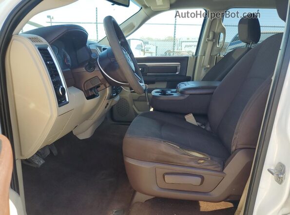 1C6RR7LM9GS381213 2016 DODGE RAM White Vista interior delantera