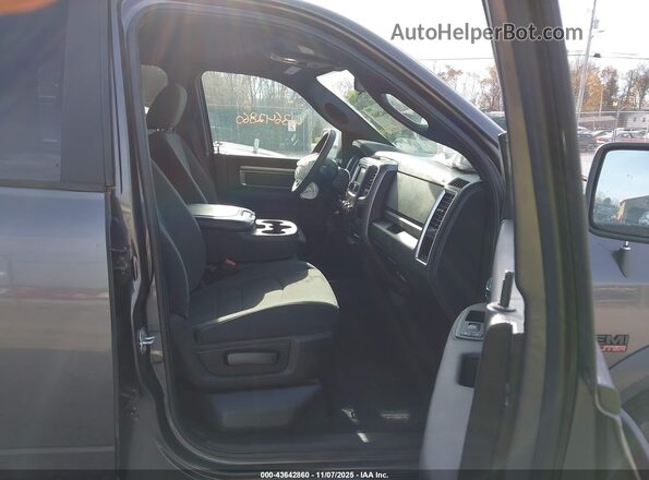 1C6RR7LT1MS510046 2021 RAM 1500 CLASSIC Gray Front interior view