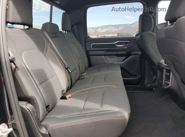 1C6RREMT3PN586096 2023 RAM 1500 Черный Вид задних сидений