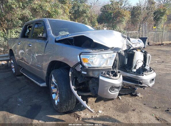 1C6SRFFT3NN447622 2022 RAM 1500 Silver Widok z przodu