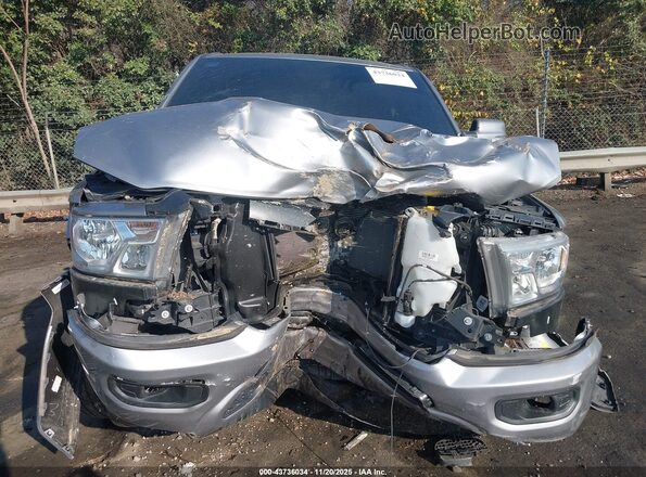 1C6SRFFT3NN447622 2022 RAM 1500 Silver Widok deski rozdzielczej
