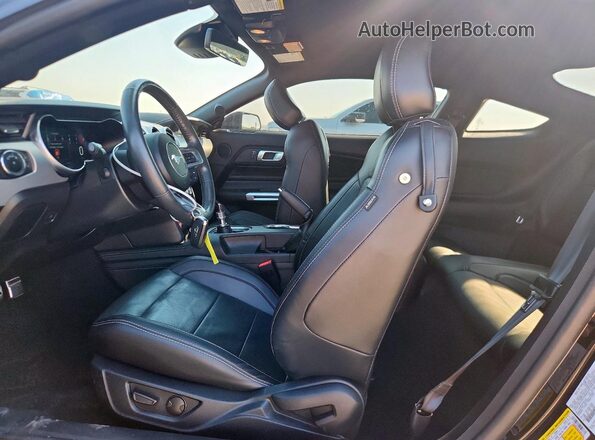 1FA6P8CF0P5304176 2023 FORD MUSTANG Black Вид салону спереду