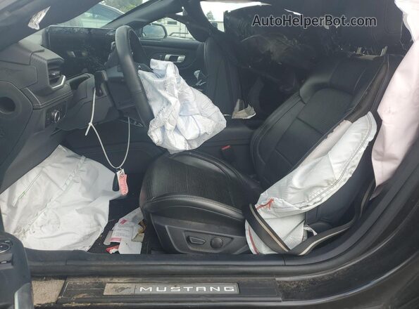 1FA6P8CF6R5401465 2024 FORD MUSTANG Черный Вид салона спереди