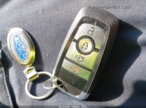 1FA6P8TH0R5147849 2024 FORD MUSTANG Light Blue Widok deski rozdzielczej