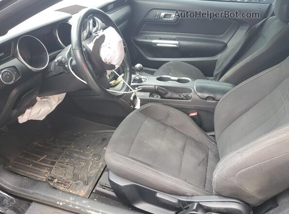 1FA6P8TH7M5153009 2021 FORD MUSTANG Черный Вид салона спереди