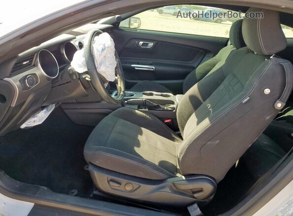 1FA6P8TH8L5178807 2020 FORD MUSTANG White Вид салону спереду