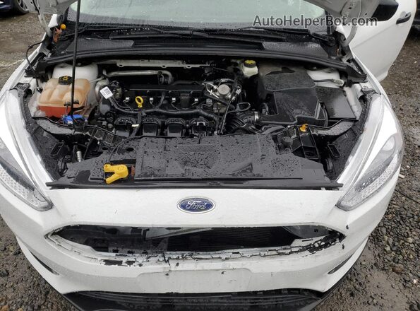 1FADP3E29HL223534 2017 FORD FOCUS Белый Вид задней части салона