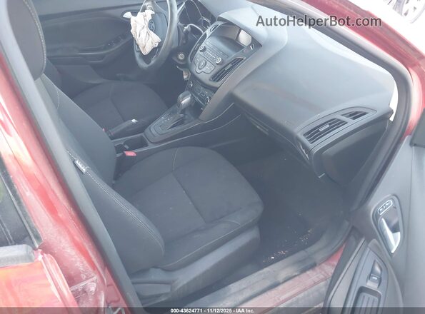 1FADP3F2XJL246499 2018 FORD FOCUS Orange Вид салону спереду