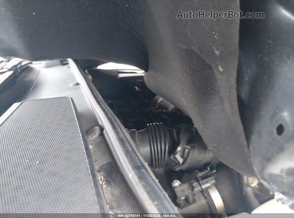 1FADP3FE6JL281938 2018 FORD FOCUS Серый Вид сзади