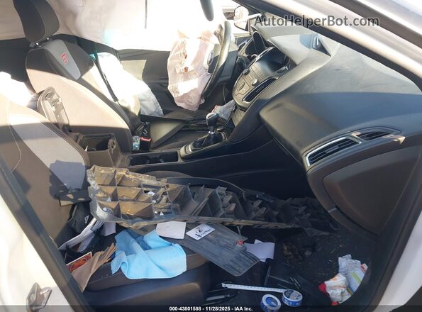 1FADP3L90JL229633 2018 FORD FOCUS ST Black Front interior view