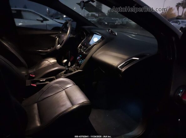 1FADP3L91GL329202 2016 FORD FOCUS ST Gray Front interior view