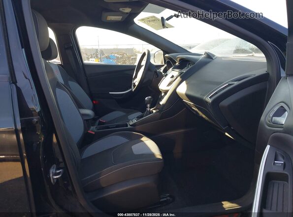 1FADP3L93HL257209 2017 FORD FOCUS ST Black Front interior view