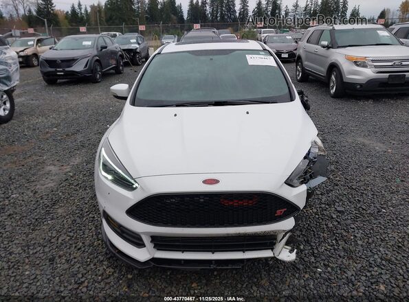1FADP3L95JL289651 2018 FORD FOCUS ST White Rear interior view