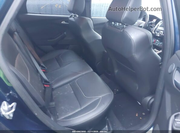 1FADP3L98HL240759 2017 FORD FOCUS ST Blue Widok naklejki z numerem VIN