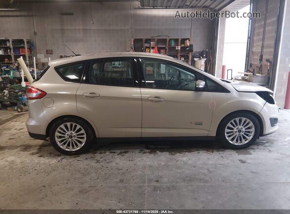 1FADP5EU2HL111140 2017 FORD C-MAX ENERGI Tan Vista interior trasera