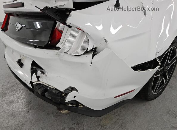 1FATP8UH4P5104050 2023 FORD MUSTANG Белый 