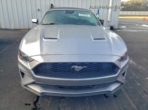1FATP8UHXN5149202 2022 FORD MUSTANG Серебряный Вид спереди