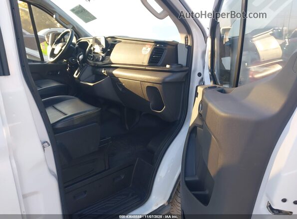 1FBAX2Y80NKA67445 2022 FORD PASSENGER White Vista interior delantera