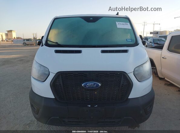 1FBAX2Y80NKA74041 2022 FORD PASSENGER White Front view