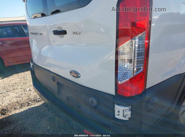 1FBAX2Y82LKA60686 2020 FORD PASSENGER White Front view