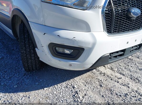 1FBAX2Y82MKA31660 2021 FORD PASSENGER White Դիմացի տեսք
