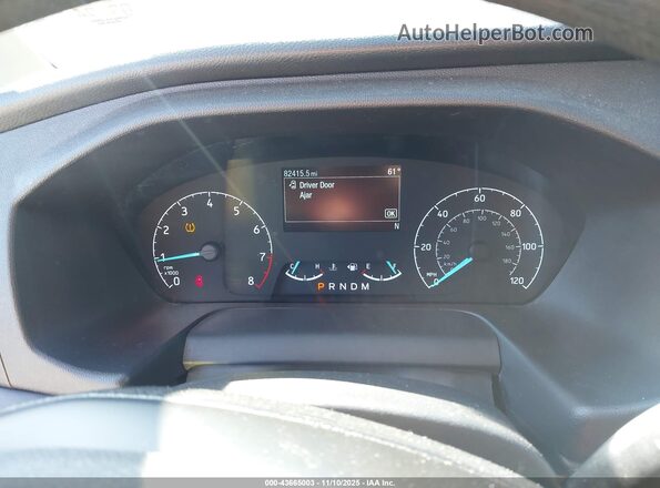 1FBAX2Y82MKA31660 2021 FORD PASSENGER White Հետևի նստատեղերի տեսք