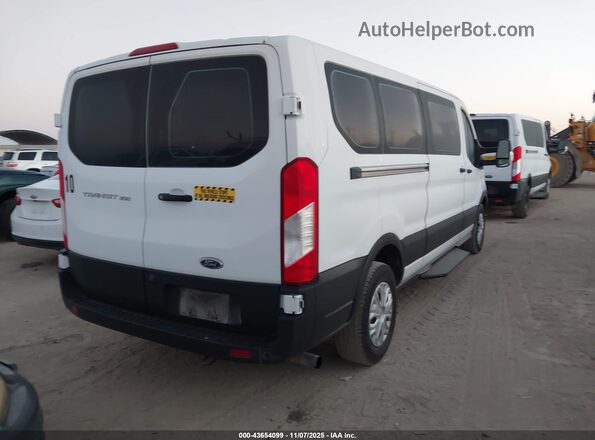 1FBAX2Y82NKA76888 2022 FORD PASSENGER White უკანა მარჯვენა