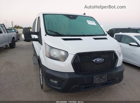 1FBAX2Y82NKA76888 2022 FORD PASSENGER White ხელსაწყოთა პანელის ხედი