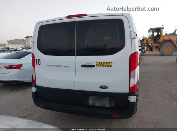 1FBAX2Y82NKA76888 2022 FORD PASSENGER White 